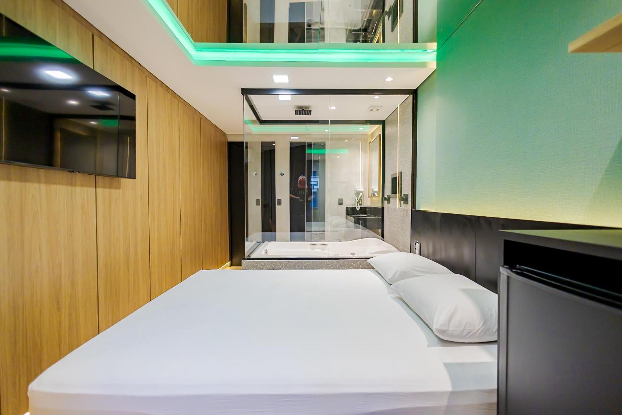 Drops Express Motel กูรีตีบา ภายนอก รูปภาพ