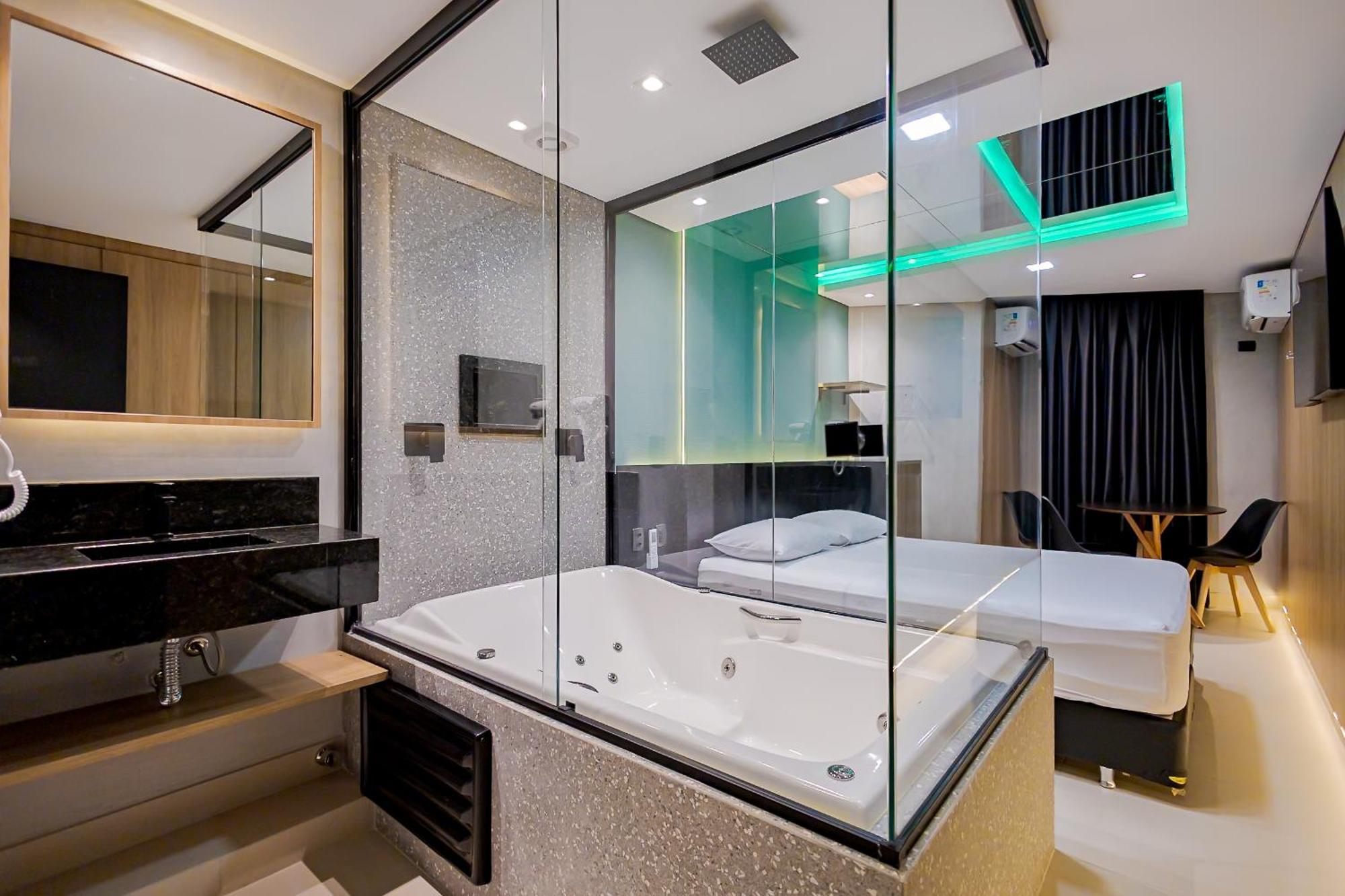 Drops Express Motel กูรีตีบา ภายนอก รูปภาพ